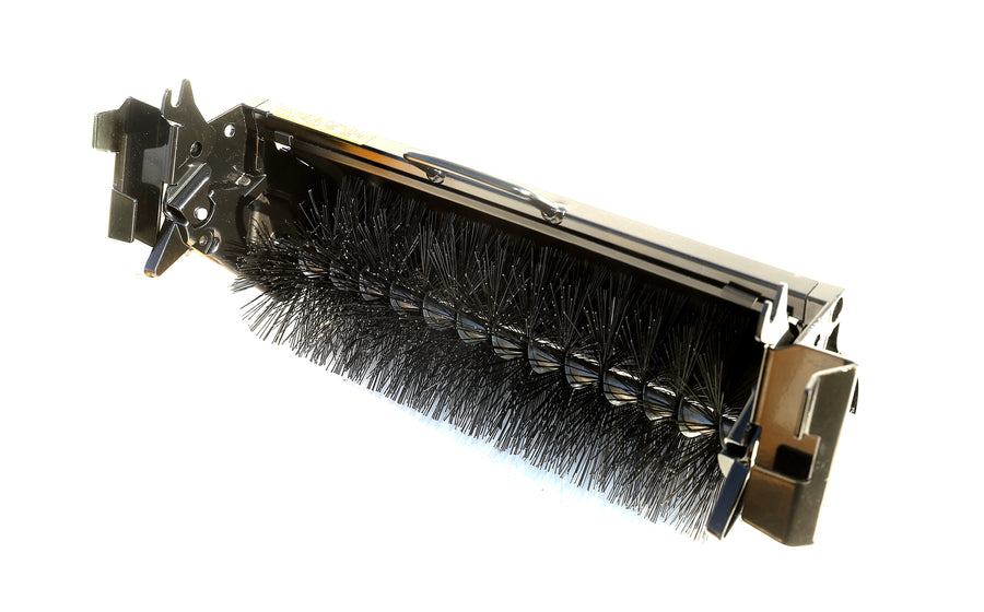 Rapid Change lawn brush