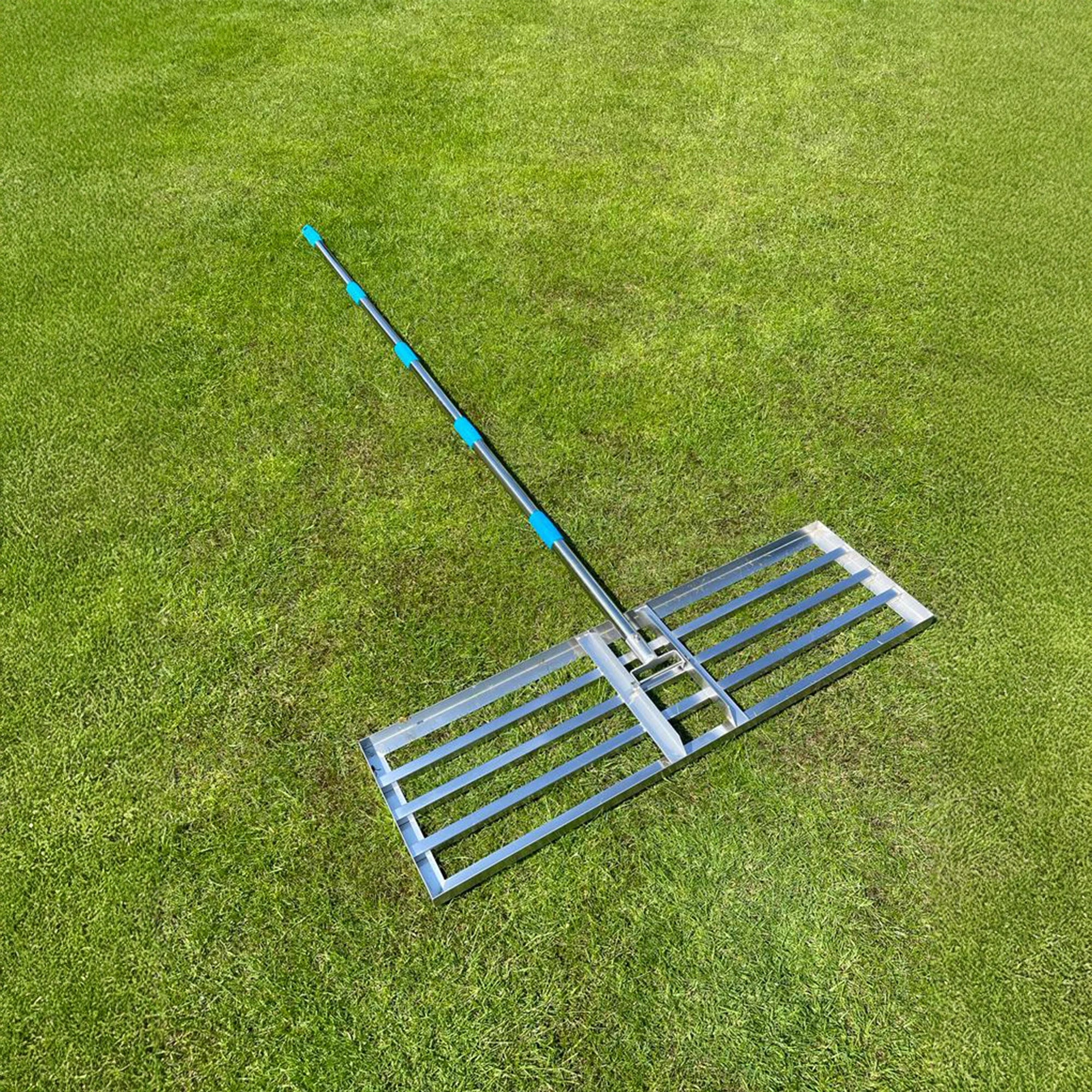 Lawn Levelling Lute